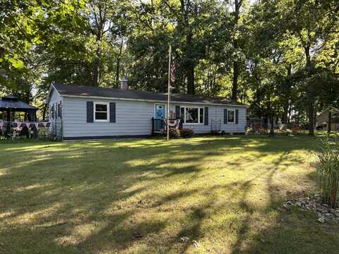 58763 Lakeshore Drive, Colon, MI 49040