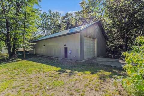 417 N June Drive, Mears, MI 49436