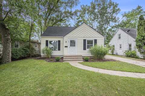 570 Van Allen Street SE, Grand Rapids, MI 49548