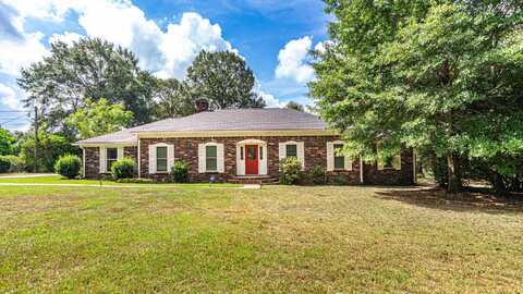 122 Woodhaven Cir., Hattiesburg, MS 39402