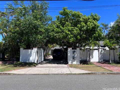 4526 Aukai Avenue, Honolulu, HI 96816