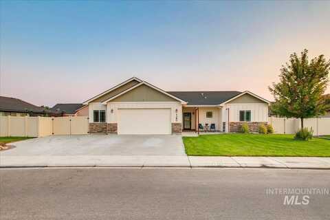 1380 Tamarack St, Fruitland, ID 83619