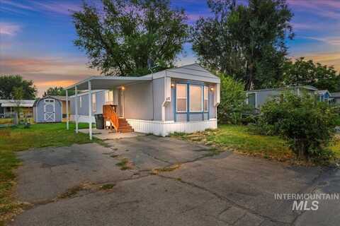 100 NW 16th St, Fruitland, ID 83619