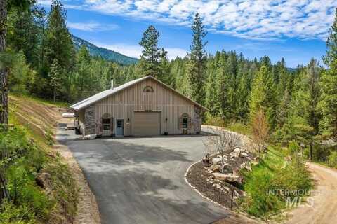 18 Mustang Way, Garden Valley, ID 83622