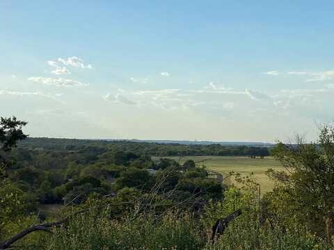 308 Elm Pass Rd, Center Point, TX 78010