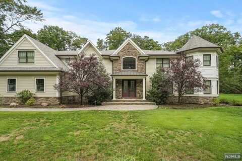 1 Terkuile Road, Montvale, NJ 07645