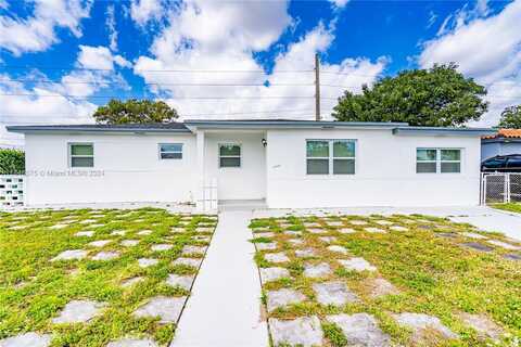 8330 NW 35th Pl, Miami, FL 33147