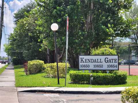 10854 N Kendall Dr, Miami, FL 33176