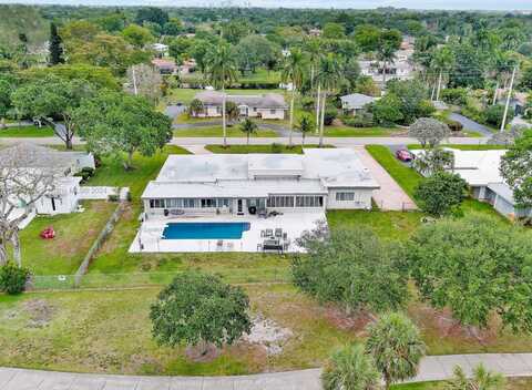 621 E Tropical Way, Plantation, FL 33317