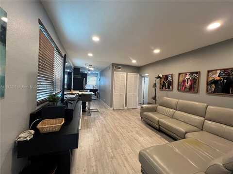 2200 S Ocean Dr, Hollywood, FL 33019