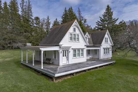 55 Ferry Road, Swans Island, ME 04685