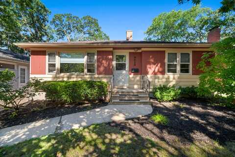 4528 Taft Rd, Kenosha, WI 53142