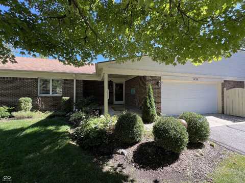 1428 Dominion Drive, Zionsville, IN 46077