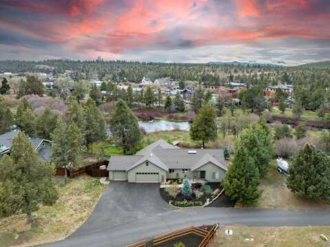 64738 Otter Run Lane, Bend, OR 97703