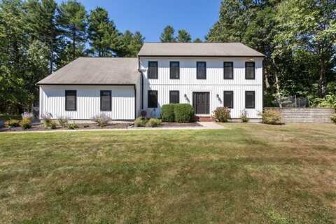 14 Forest Park Dr, Mendon, MA 01756