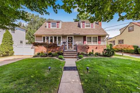 613 Lincoln Avenue, West Hempstead, NY 11552