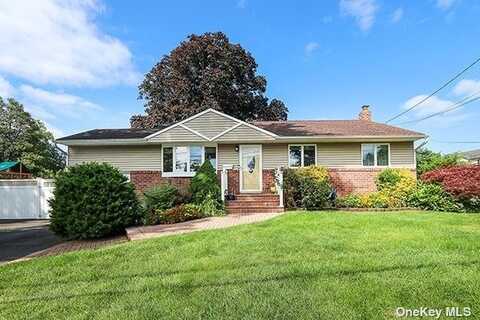 37 Bernard Lane, Commack, NY 11725