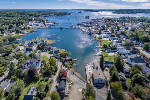 28 Union Street, Boothbay Harbor, ME 04538