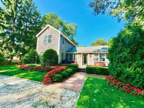 35 Vineyard Ave Extension, Oak Bluffs, MA 02557