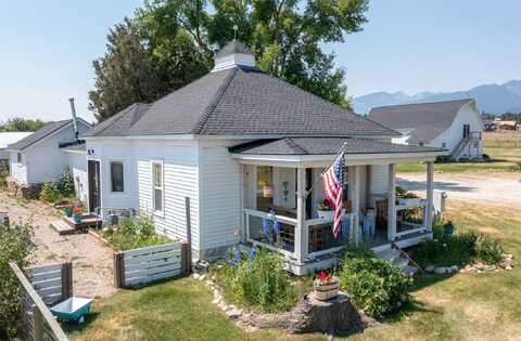 338 McVey Road, Victor, MT 59875