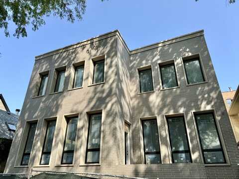 2036 W Dickens Avenue, Chicago, IL 60647