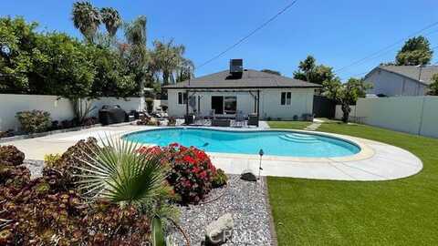 20807 Vose Street, Winnetka, CA 91306