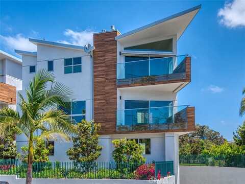 3922 E Coast Hwy, Corona del Mar, CA 92625