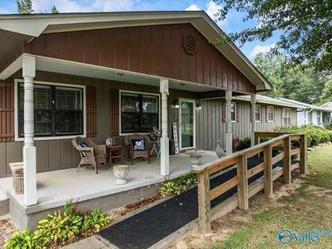 602 Reed Road, Guntersville, AL 35976