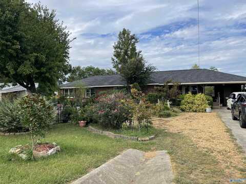 13505 Court Street, Moulton, AL 35650