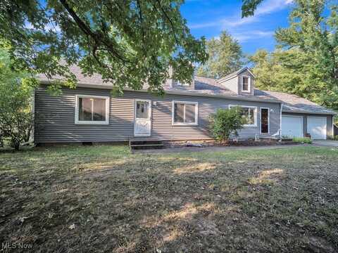 26706 Frederick Avenue, Columbia Station, OH 44028