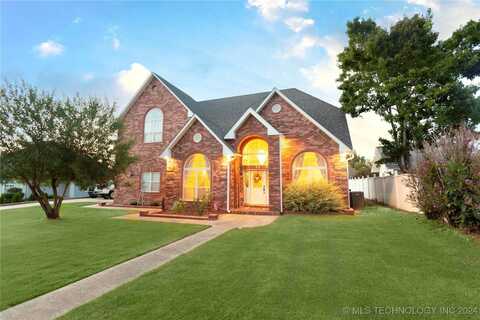 33 River Oaks, McAlester, OK 74501