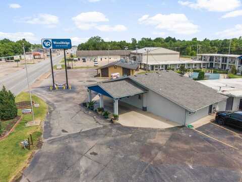 900 E Steve Owens Boulevard, Miami, OK 74354