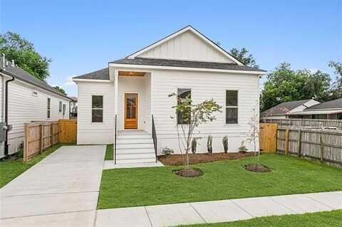 6065 WICKFIELD Drive, New Orleans, LA 70122