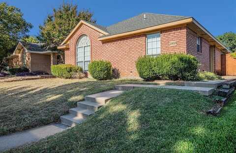 1803 Blair Oak Drive, Lewisville, TX 75067