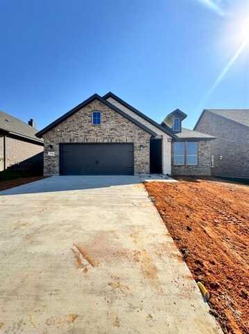 704 Juneau Street, Gainesville, TX 76240