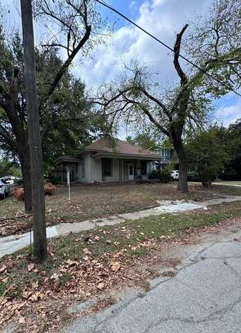 2303 Walworth Street, Greenville, TX 75401