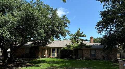 5742 Ledgestone Drive, Fort Worth, TX 76132