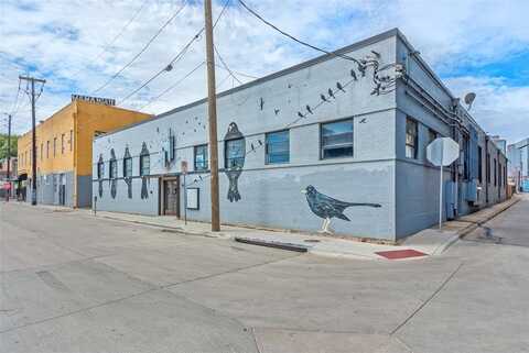 215 N Walton Street, Dallas, TX 75226