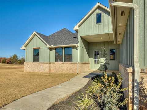 4380 Raymond Lane, Guthrie, OK 73044