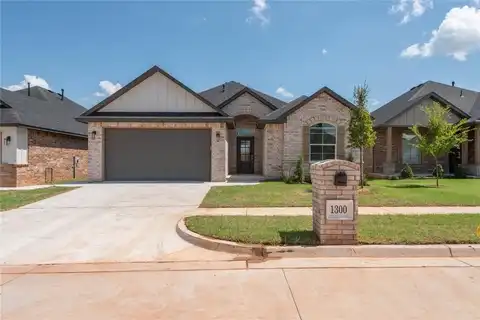 1300 Colonial Avenue, Tuttle, OK 73089