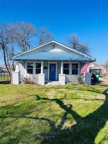 235 W Polk Street, Mangum, OK 73554