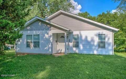 319 N Oak Avenue, Joplin, MO 64801