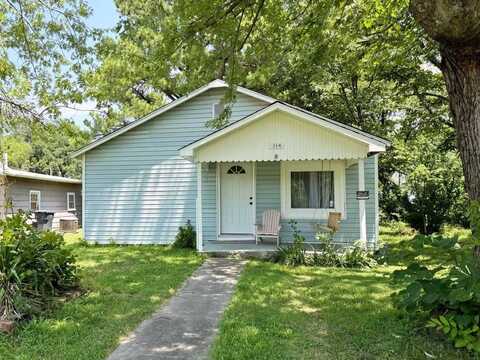 114 Union St, Oswego, KS 67356