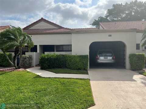 5919 W Parkwalk Cir W, Boynton Beach, FL 33472