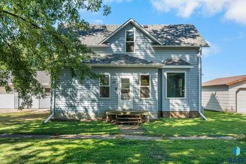 104 S Madison St, Humboldt, SD 57035