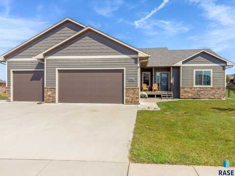 610 Meadow St, Baltic, SD 57003