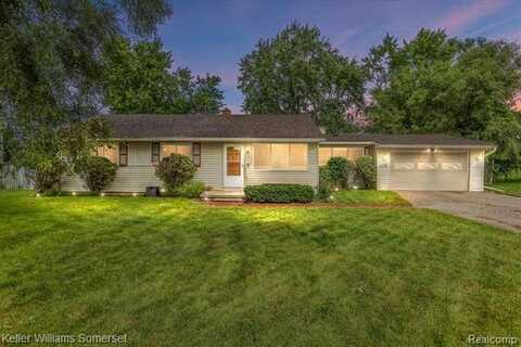 4946 IRWINDALE Drive, Waterford, MI 48328