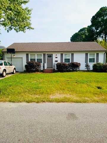 207 Kelly Drive, Portsmouth, VA 23702