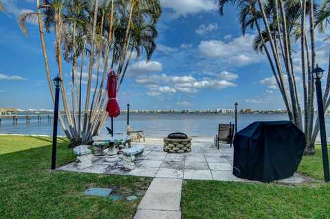 1430 S Lakeside Drive, Lake Worth, FL 33460