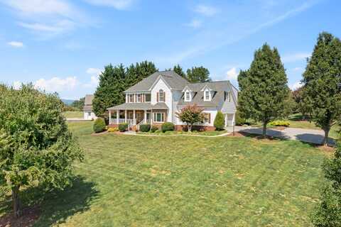 326 Hollymeade LN, Daleville, VA 24083